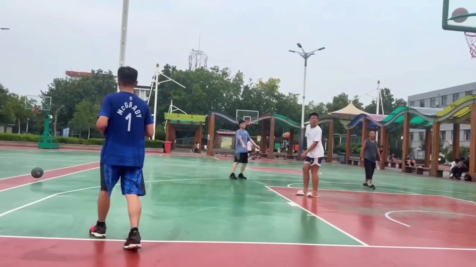 他就不只是 他就不只是